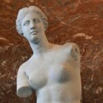 Statue classiche-la venere di milo-copertina