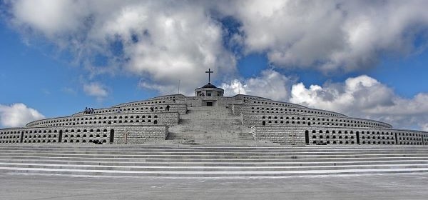 Sacrario del Mone Grappa dove è conservata la statua in bronzo